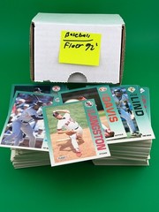Lot of 200 – 1992 Fleer Ultra Baseball Cards – Set Builder Stars Commons