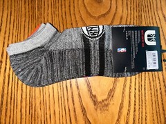 NEW YORK KNICKS NBA UNK (3) PAIRS MENS LOW CUT SOCKS SIZE 6-12