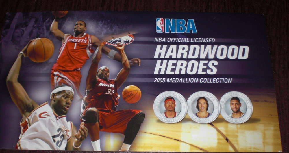 USA TODAY 2005 NBA HARDWOOD HEROES MEDALLION COLLECTION BOOKLET/FOLDER – EMPTY