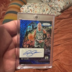 2024-25 Panini Prizm – Signatures Ray Allen #SIG-RYA Blue Wave Prizm (AU)