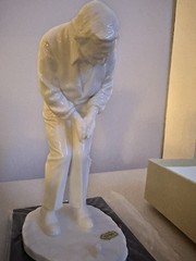 ARNOLD PALMER NORITAKE BONE CHINA FIGURINE LIMITED EDITION OF 600
