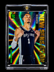 VICTOR WEMBANYAMA GOLD LAZER ROOKIE REFRACTOR RARE SP SPURS Insert Topps Invest