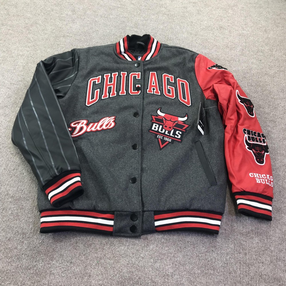 Chicago Bulls Jacket Mens Medium Gray Red NBA Basketball Varsity Chenille Patch