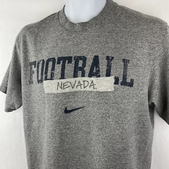 Vtg. Nike Univeristy Of Nevada Football T Shirt / Men’s (M) Gray Cotton Blend