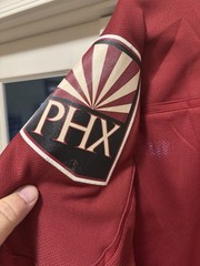 Autographed NHL Arizona Coyotes Jersey Reebok Size Large… Tags Attached