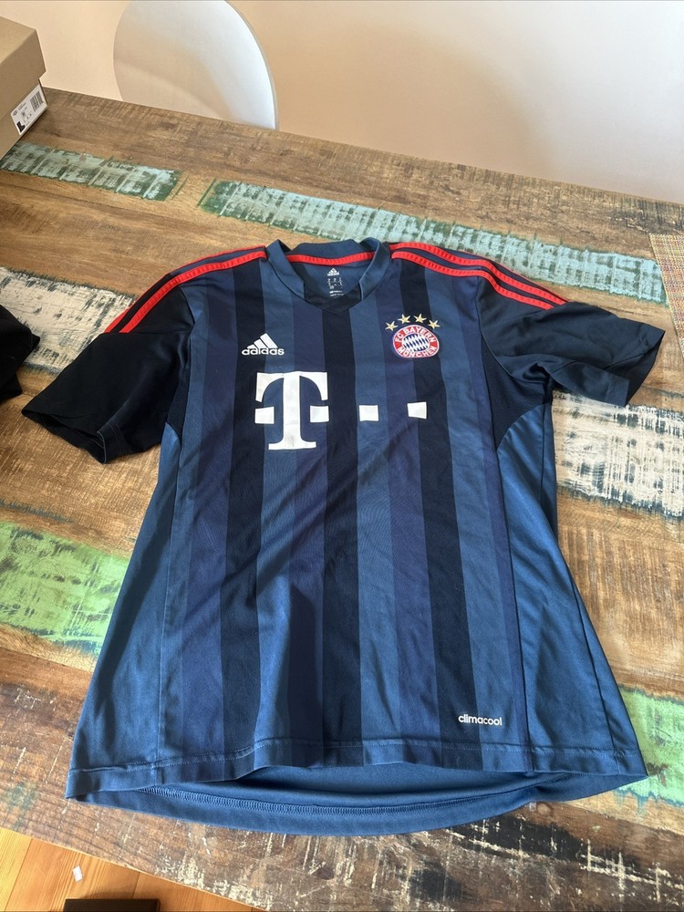 Adidas FC Bayern Munich Away Shirt Dark Blue Stripes ClimaCool Football Jersey M