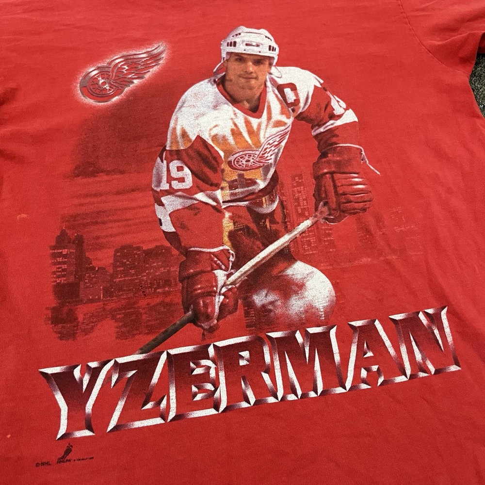 VTG 1996 Detroit Red Wings Steve Yzerman Salem Sports Single Stitch USA XL Red