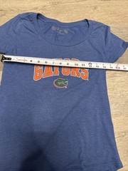 Florida gators NCAA women’s small T-shirt By The Victory College School Chomp