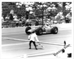 Bobby Unser Qualifying at the 1964 Indianapolis 500 Photo 8×10 (125-6) Indy