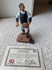 Gartlan Yogi Berra Figurine, New in Box, 4 3/4 Inches #1214 of 10,000