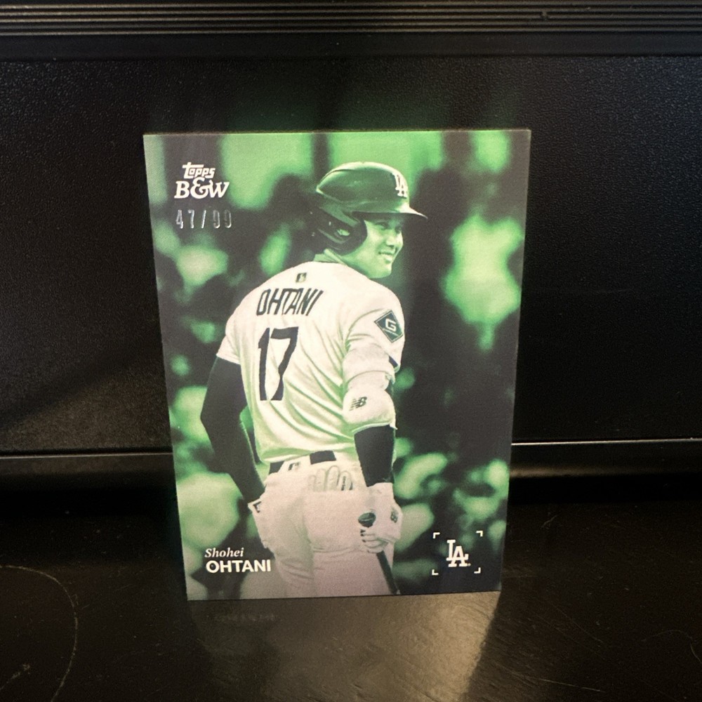 2025 Topps Black & White – Shohei Ohtani #001 Green /99