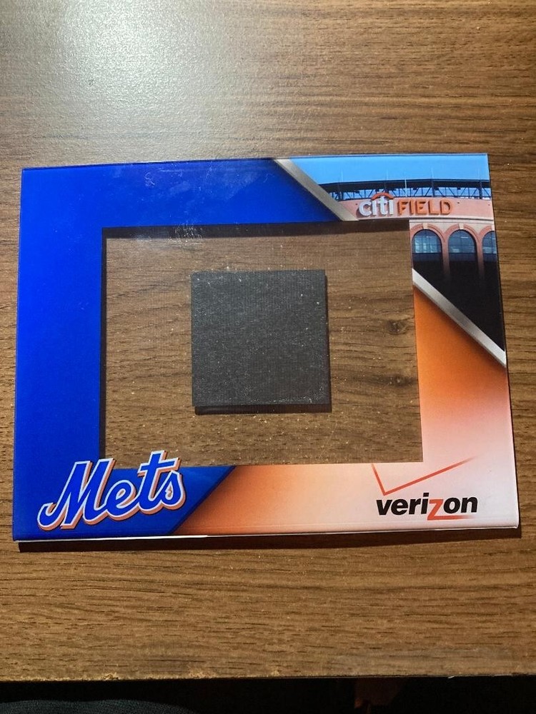 2009 NY Mets Verizon SGA Magnetic photo frame picture magnet Citifield