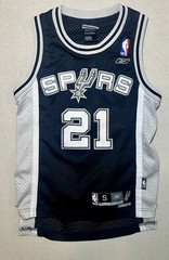 San Antonio Spurs NBA Basketball Jersey Tim Duncan #21 Reebok Youth Small 8-10