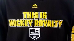 LOS ANGELES KINGS Youth T Shirt Size Small Majestic Brand Hockey Royalty Black