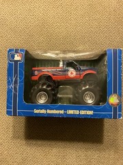 Boston Red Sox monster truck Ford F-350 MLB 1:32nd Scale Fleer Collectible