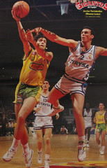 JAVIER FERNANDEZ Vintage Poster Elosua Leon 16.25 x 11.25″ ACB Basketball Spain