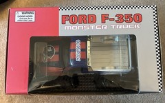 New York Giants 2003 1:32 Scale Ford F-350 Monster Truck Die-Cast