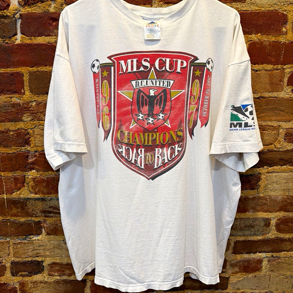 SUPER RARE 1997 Adidas D.C. United MLS Cup Champions “Back 2 Back” T-Shirt (XL)