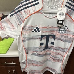 Adidas FC Bayern Munich 2025/2026 Authentic Away Jersey White Size Large JJ2145