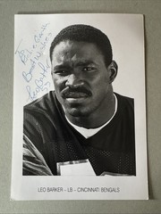 Leo Barker LB #53 Autographed 5×7 B&W Photo NFL Cincinnati Bengals
