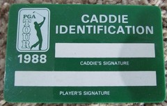 1988 PLASTIC PGA TOUR CADDIE IDENTIFICATION BADGE
