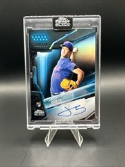 2026 Topps Chrome Black – Autographs Jonah Tong #CBA-JT Blue Refractor /150 (AU,
