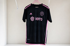 Inter Miami 23 Away Black Pink Soccer Shirt Men’s Size Medium MESSI