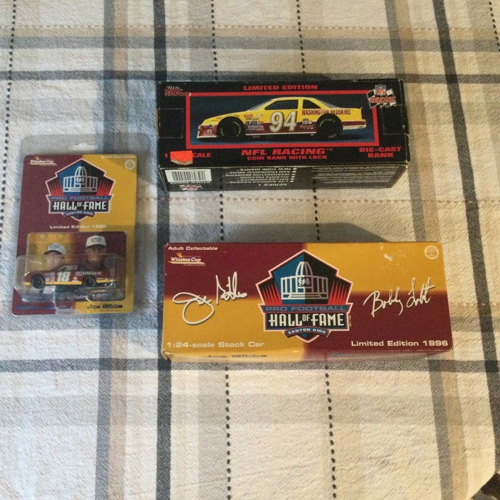 1994 1/5000 Racing Champions Washington Redskins 1/24 Coin Bank And 2 Bonus PCs