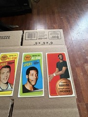 lot of 4 1970-71 Topps Basketball Superstars Connie Hawkins, Billy Cunningham