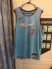 Dwayne Wade Miami Heat City Edition Men’s 2XL Miami Vice