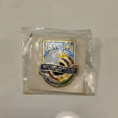 1991 U.S.A. WORLD CUP SOCCER ENAMEL AND GOLD PIN AMERICAN EAGLE NEW IN PLASTIC