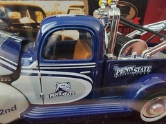 Penn State 1940 Ford Tow Truck 1:32 Scale by Colors Bright NIB