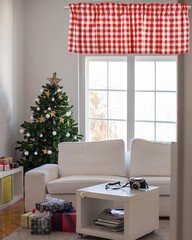 Deztibos Buffalo Red and White Check 52″W x 18″L (Pack of 2), 2