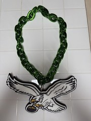 Philadelphia Eagles Retro Flying Eagle Big Chain Necklace Green Gold 9×4 Logo