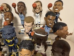 Memphis Grizzlies “20 Seasons” 20 Bobblehead Set w/ Display Stand