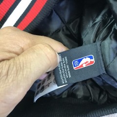 Chicago Bulls Jacket Mens Medium Gray Red NBA Basketball Varsity Chenille Patch