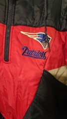 Vintage 1990s NFL New England Patriots Medium Sized Pro Player Puffer Jacket