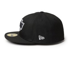 LA KINGS NEW ERA 59fifty BLACK FITTED HAT WITH RARE BLACK UNDERVISOR SIZE 7 7/8