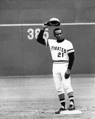 Pittsburgh Pirates ROBERTO CLEMENTE Glossy 8×10 Photo 3000th Hit Print