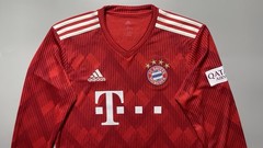 BAYERN ADIDAS 2018/2019 FOOTBALL SOCCER HOME JERSEY #19 DAVIES SIZE “S” CF5430