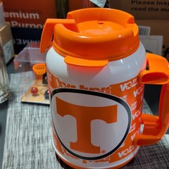 Vintage University of Tennessee Whirley 64 oz. Insulated Travel Mug Tumbler