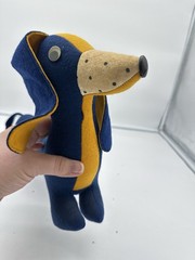 Vintage Notre Dame Ames Collegiate Mfg College Mascot Dachshund Dog Chain stitch