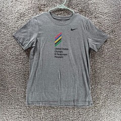 Nike Shirt Womens Large Gray United States Olympic & Paralympic Museum Crew Neck