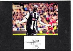 Papiss Demba Cissé Hand Signed Card With Photo & Letter Of Authenticity Size A4