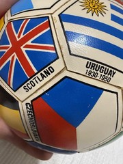 DOSS-Vtg. Pre-1986-Flags/Countries/World Cup Winners/Years-Col. Mini Soccer Ball