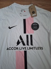 Nike Paris Saint-Germain (PSG) Soccer Jersey size L brand NEW unused
