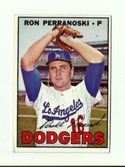 1967 TOPPS #197 Ron Perranoski: Los Angeles Dodgers: Pitcher: Baseball Card: MLB