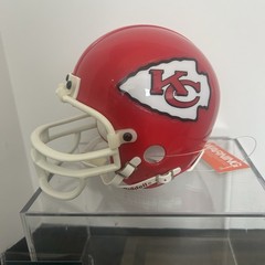 Kansas City Chiefs Willie Davis Autographed Mini Helmet #84 With Card & Case NFL