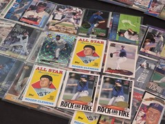 Roger Clemens Lot Of 400+ Cards Most 1986 To 1990s W/Inserts In Album Pages