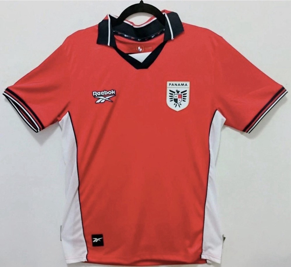 Panama Red 2026 FIFA World Cup National Home Soccer Jersey- Worn once.